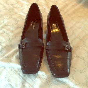 Anne Klein heeled loafers, leather, size 6.5